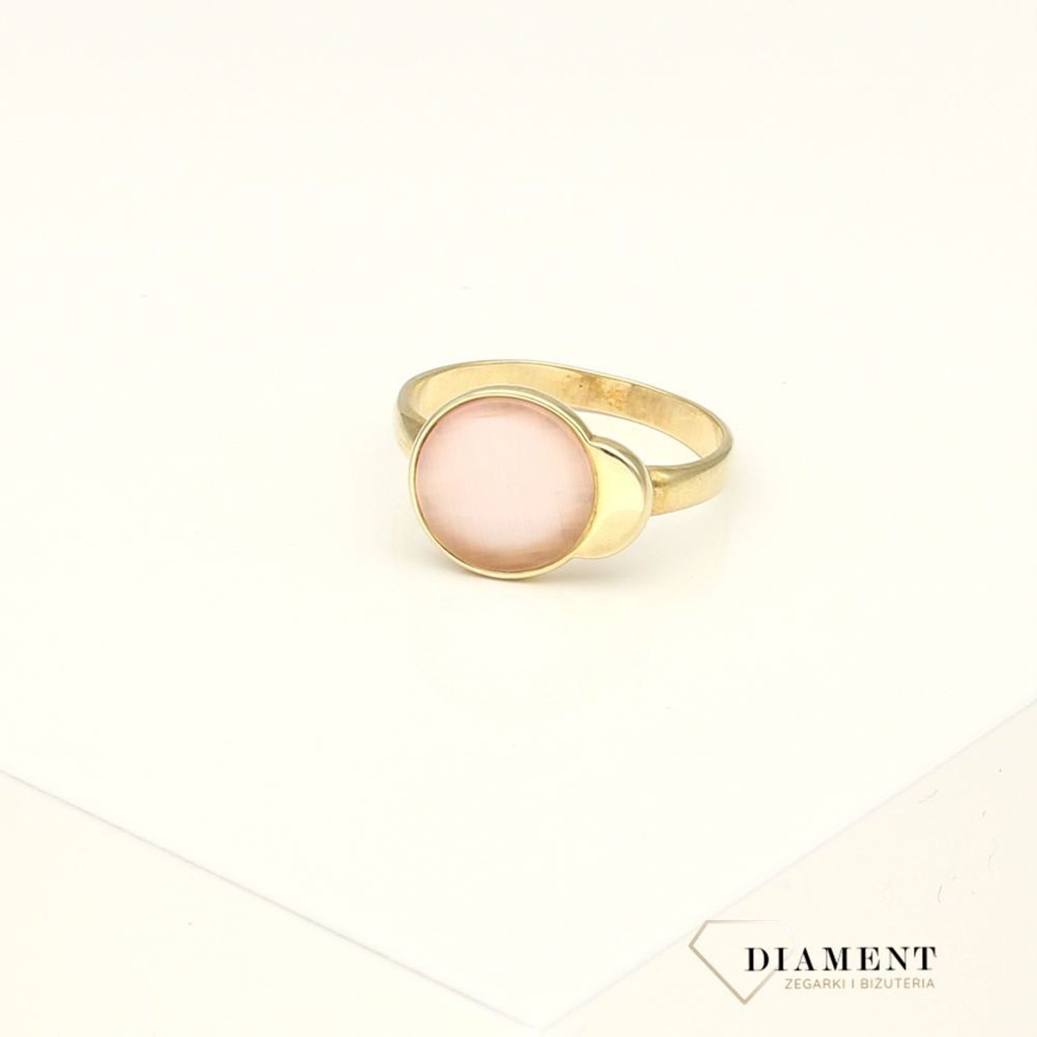 Pierścionek srebrny pozłacany z różowym kocim okiem DZP343RKOZ.jpg